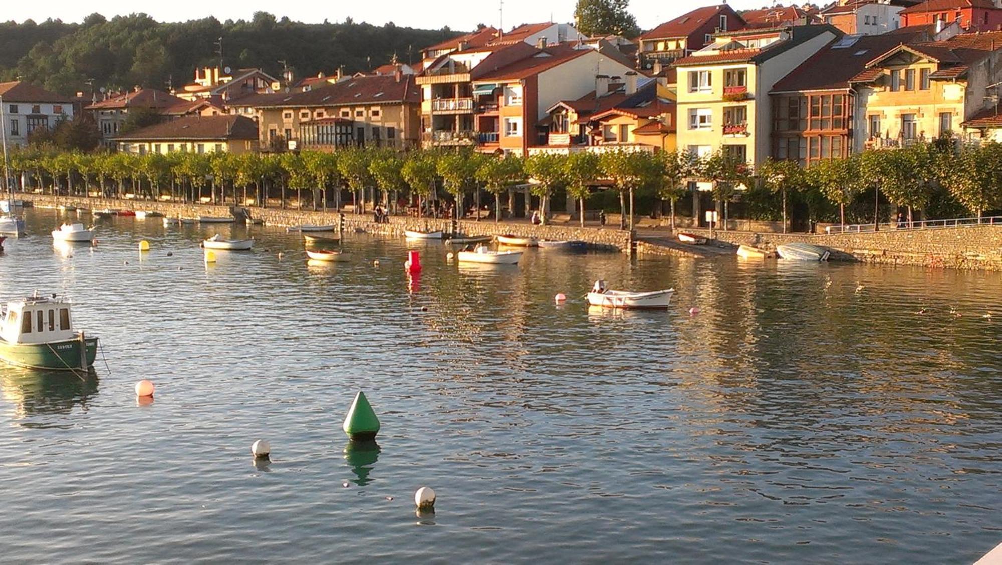 Casa De Marinos Uribekosta Hotel Plentzia Bagian luar foto